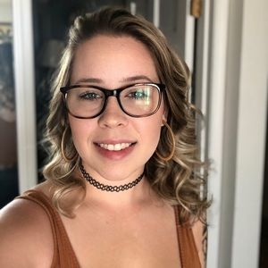 Meet your Posher, Shelba